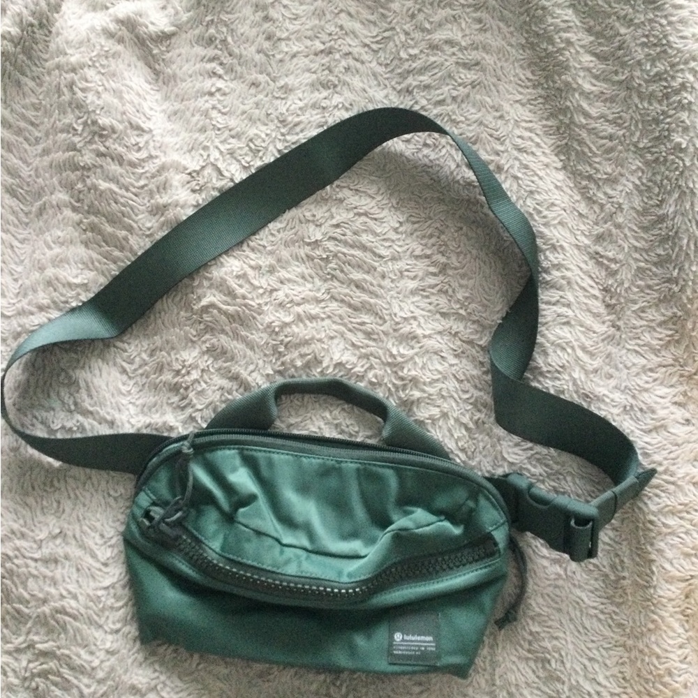 Lululemon belt bag